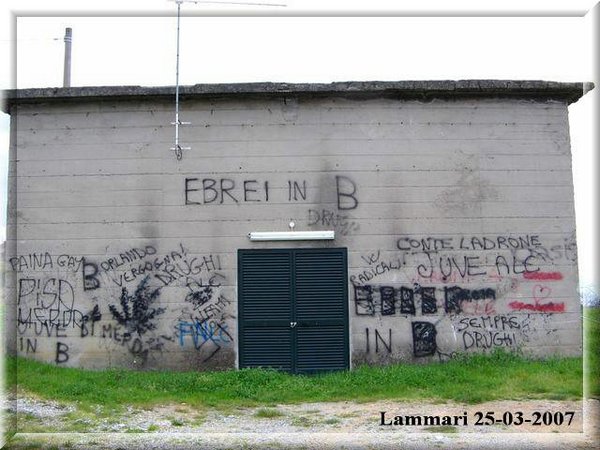 Graffiti.....che schifo.jpg