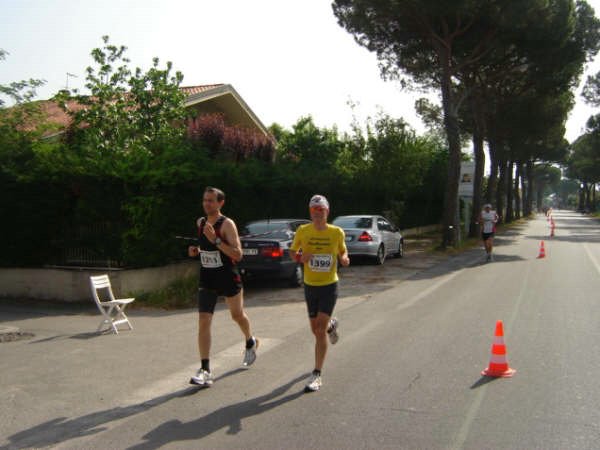 15° km. mezza maratona Pisa 17.05.09 035.jpg