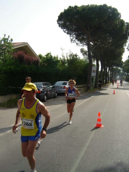 15° km. mezza maratona Pisa 17.05.09 037.jpg