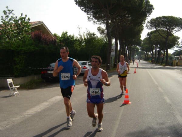 15° km. mezza maratona Pisa 17.05.09 049.jpg