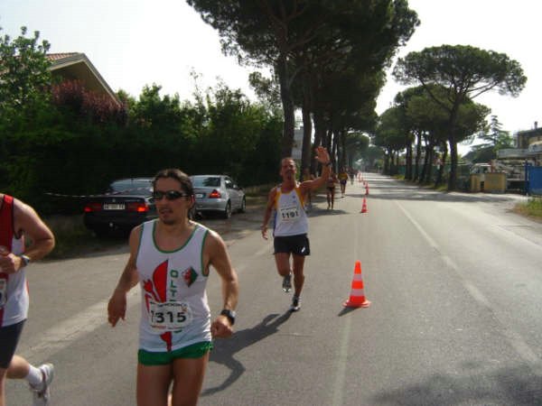 15° km. mezza maratona Pisa 17.05.09 052.jpg