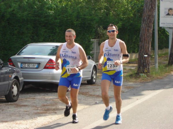 15° km. mezza maratona Pisa 17.05.09 065.jpg