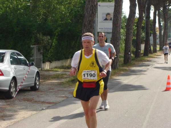 15° km. mezza maratona Pisa 17.05.09 072.jpg