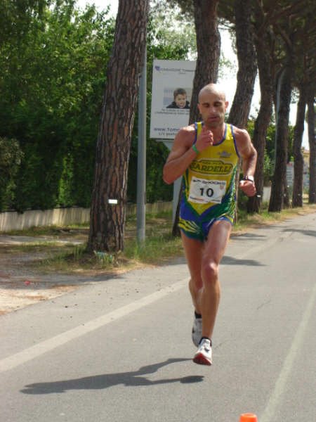 36° km.  Maratona di Pisa 17.05.09 013.jpg