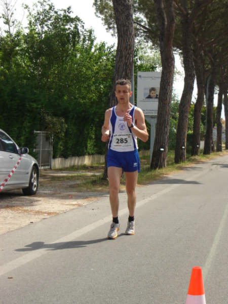 36° km.  Maratona di Pisa 17.05.09 0163.jpg