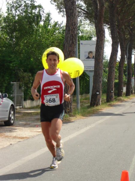 36° km.  Maratona di Pisa 17.05.09 021.jpg