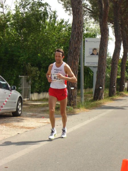 36° km.  Maratona di Pisa 17.05.09 027.jpg