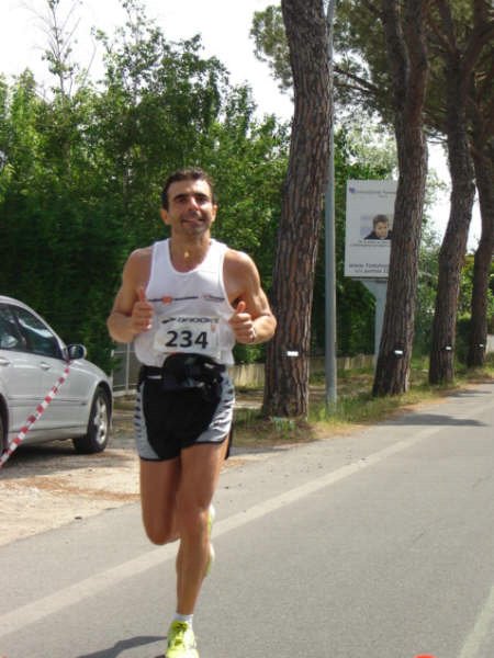 36° km.  Maratona di Pisa 17.05.09 046.jpg