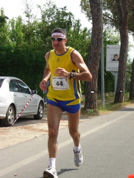 36° km.  Maratona di Pisa 17.05.09 0512.jpg