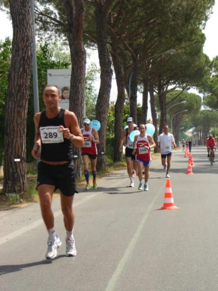 36° km.  Maratona di Pisa 17.05.09 074.jpg