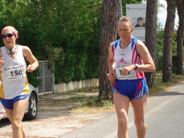 36° km.  Maratona di Pisa 17.05.09 118.jpg