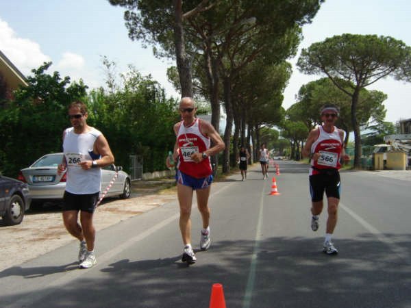 36° km.  Maratona di Pisa 17.05.09 124.jpg