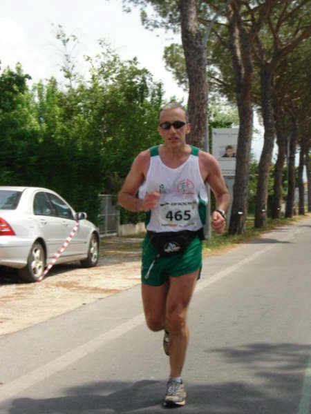 36° km.  Maratona di Pisa 17.05.09 126.jpg