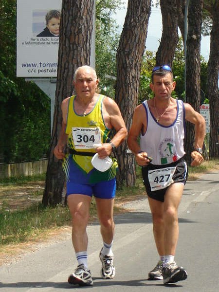 36° km.  Maratona di Pisa 17.05.09 131.jpg