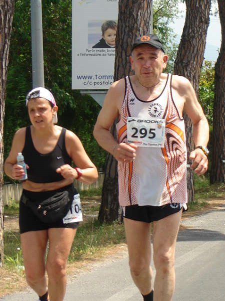 36° km.  Maratona di Pisa 17.05.09 132.jpg