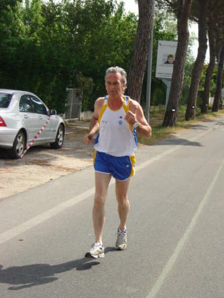 36° km.  Maratona di Pisa 17.05.09 147.jpg